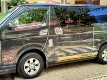 https://riyasewana.com/uploads/toyota-kdh-200-318095017824.jpg