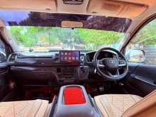 https://riyasewana.com/uploads/toyota-kdh-200-423364822652.jpg