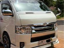 https://riyasewana.com/uploads/toyota-kdh-200-423472124801.jpg