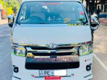 Toyota KDH 200 2007 Van