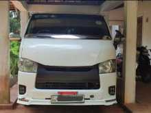 Toyota Kdh 200 2015 Van