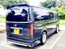https://riyasewana.com/uploads/toyota-kdh-200-58314117015.jpg
