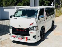 Toyota KDH 200 GL 2007 Van