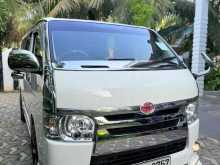 Toyota KDH 200 2007 Van