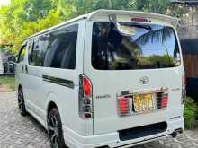 https://riyasewana.com/uploads/toyota-kdh-200-82451922683.jpg