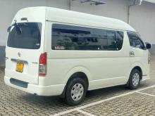 https://riyasewana.com/uploads/toyota-kdh-200-9756316984.jpg