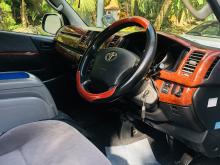 https://riyasewana.com/uploads/toyota-kdh-200-99145717435.jpg