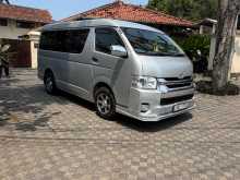 Toyota KDH TRH 214 2004 Van