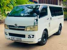 Toyota KDH 2005 Van