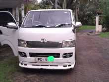 Toyota KDH 2006 Van