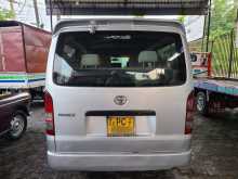 https://riyasewana.com/uploads/toyota-kdh-2006-310364012532.jpg