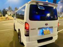 https://riyasewana.com/uploads/toyota-kdh-2006-48583312834.jpg