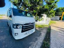 https://riyasewana.com/uploads/toyota-kdh-2006-78484912532.jpg
