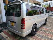 https://riyasewana.com/uploads/toyota-kdh-2006-79230712374.jpg