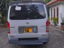 https://riyasewana.com/uploads/toyota-kdh-2007-136363412402.jpg