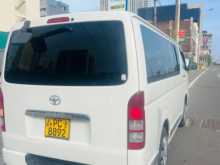 https://riyasewana.com/uploads/toyota-kdh-2007-3014033812133.jpg