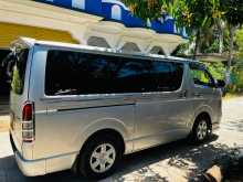 https://riyasewana.com/uploads/toyota-kdh-2007-413403212874.jpg