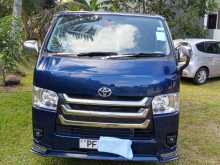 Toyota KDH 2007 Van
