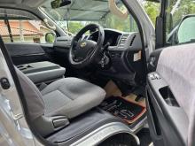 https://riyasewana.com/uploads/toyota-kdh-2008-201233296404.jpg
