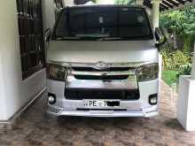 Toyota KDH 2008 Van