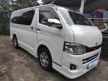 Toyota KDH 200TRH 2012 Van