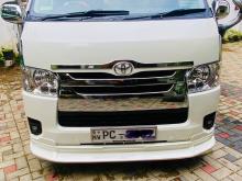 Toyota KDH 200v 2006 Van