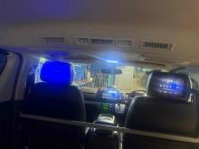 https://riyasewana.com/uploads/toyota-kdh-201-1012505424651.jpg