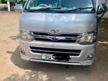 Toyota Kdh 201 Gl 2011 Van