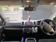 https://riyasewana.com/uploads/toyota-kdh-201-102325044992.jpg