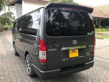 https://riyasewana.com/uploads/toyota-kdh-201-115264917092.jpg