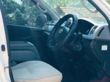 https://riyasewana.com/uploads/toyota-kdh-201-121935326306.jpg