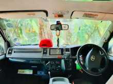 https://riyasewana.com/uploads/toyota-kdh-201-12729174922.jpg