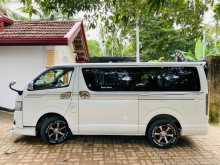 https://riyasewana.com/uploads/toyota-kdh-201-14200444693.jpg