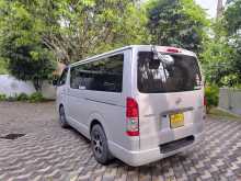 https://riyasewana.com/uploads/toyota-kdh-201-142249324353.jpg