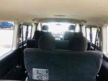 https://riyasewana.com/uploads/toyota-kdh-201-1512003624025.jpg