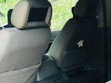 https://riyasewana.com/uploads/toyota-kdh-201-191207154983.jpg