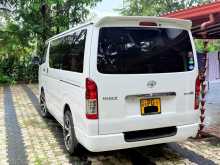 https://riyasewana.com/uploads/toyota-kdh-201-2013-112340812364.jpg