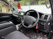 https://riyasewana.com/uploads/toyota-kdh-201-2014-1711073012182.jpg