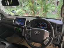 https://riyasewana.com/uploads/toyota-kdh-201-2014-320505412642.jpg