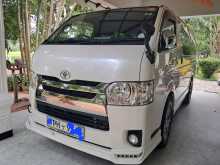 Toyota KDH 201 SUPER GL 2014 Van