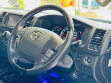 https://riyasewana.com/uploads/toyota-kdh-201-2015-316112512053.jpg