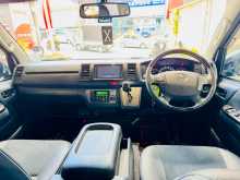https://riyasewana.com/uploads/toyota-kdh-201-2015-316112512232.jpg
