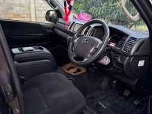 https://riyasewana.com/uploads/toyota-kdh-201-2016-122032512974.jpg