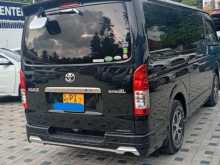 https://riyasewana.com/uploads/toyota-kdh-201-211148404573.jpg