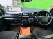 https://riyasewana.com/uploads/toyota-kdh-201-211331124373.jpg