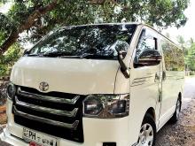 https://riyasewana.com/uploads/toyota-kdh-201-2113452817064.jpg
