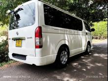 https://riyasewana.com/uploads/toyota-kdh-201-2113452917465.jpg