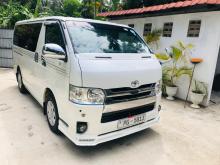 https://riyasewana.com/uploads/toyota-kdh-201-213232217954.jpg