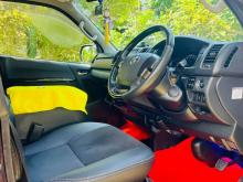 https://riyasewana.com/uploads/toyota-kdh-201-231316046904.jpg