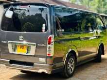 https://riyasewana.com/uploads/toyota-kdh-201-281000034353.jpg